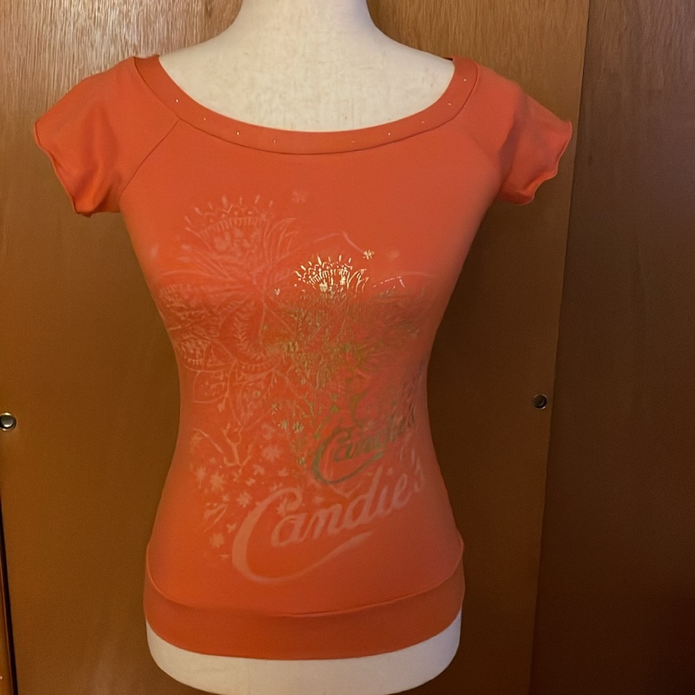 Candie’s  top size M, color orange. Short sleeves t-shirt. Stretchy